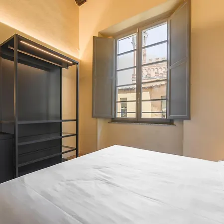 Palazzo Patrizi & Hotel *