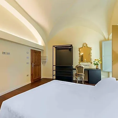 Palazzo Patrizi & 4*