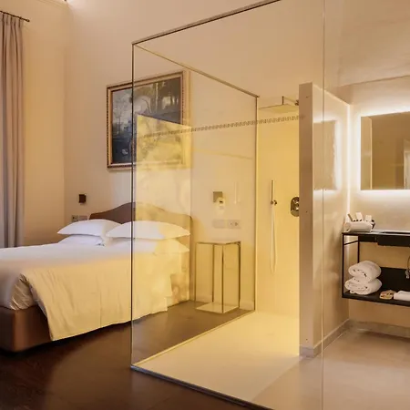 Palazzo Patrizi & Hotel *