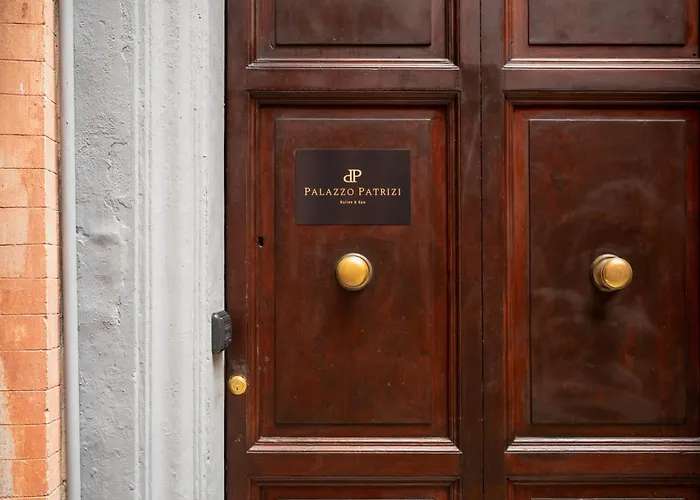 Palazzo Patrizi & 4*
