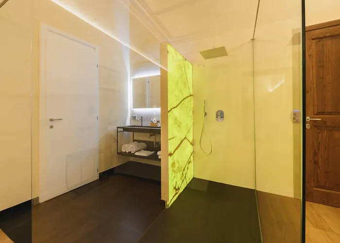 Palazzo Patrizi & Отель Сиена